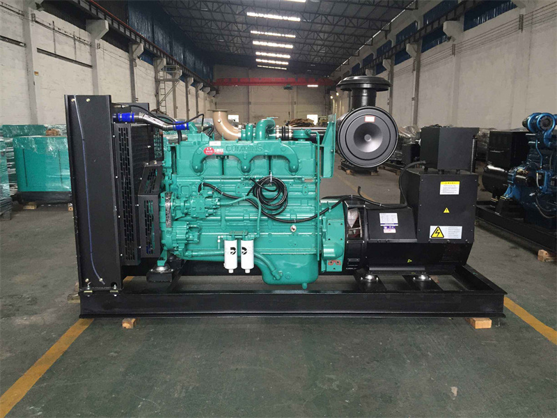 西乡塘柴油发电机组过载运行时降低转速有哪些注意事项？